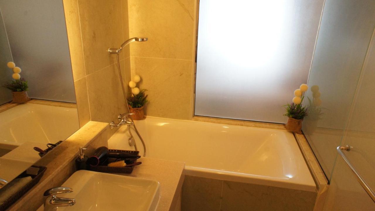 The Astra Chiang Mai Family Room Dış mekan fotoğraf